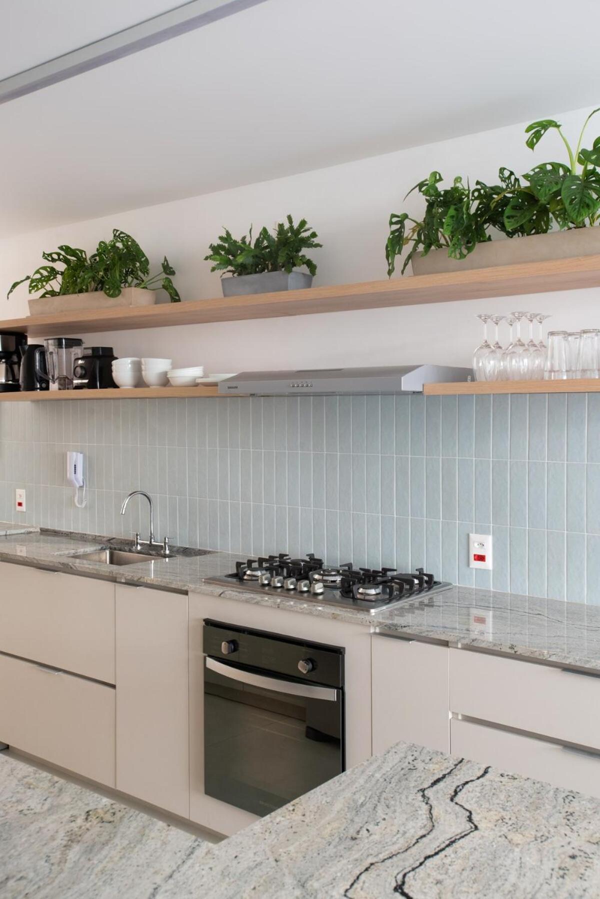 Renovated Stylish Two Bedroom In Ipanema, Steps To Rio de Janeiro