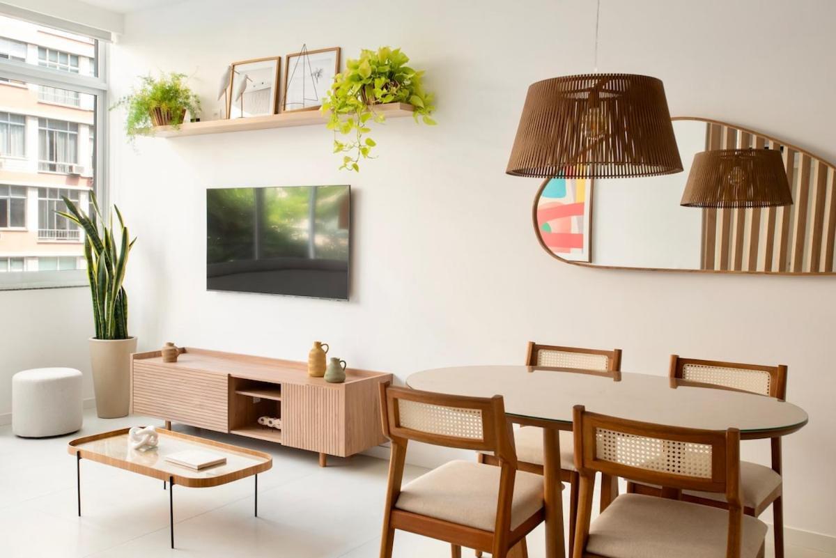Apartamento Renovated Stylish Two Bedroom In Ipanema, Steps To *